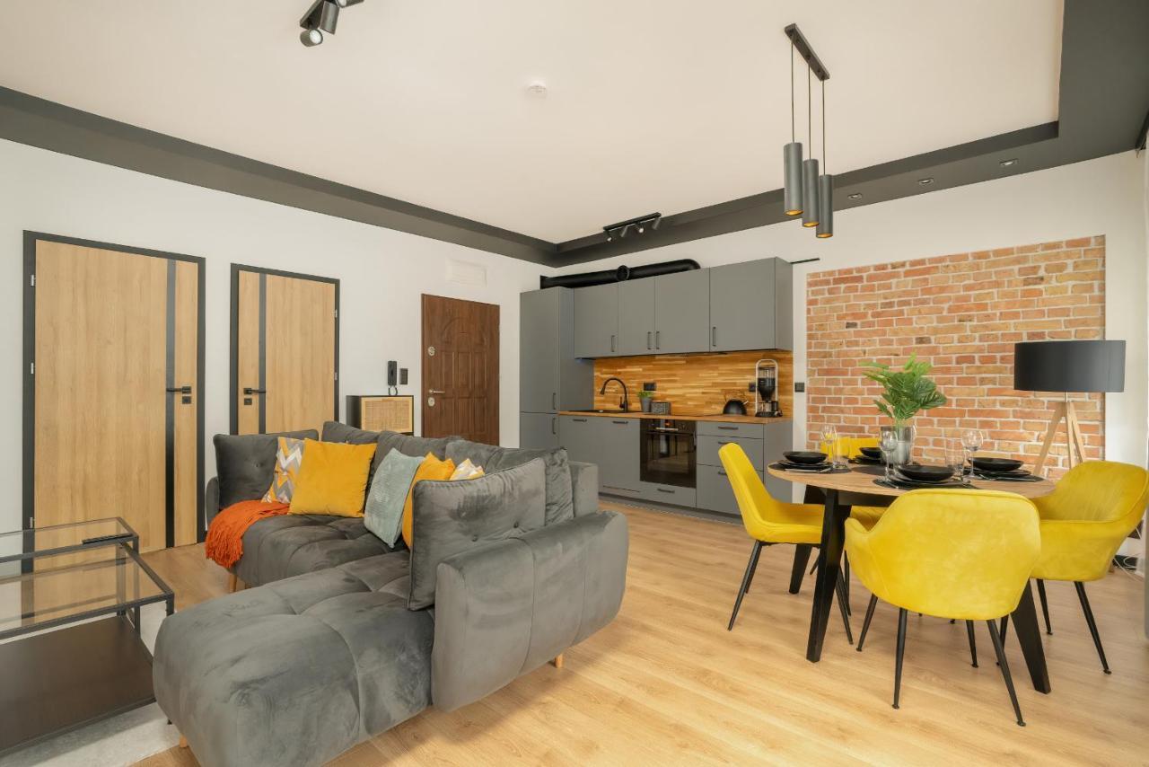 Komeda Apartment Hidden In Poznan Old Town By Noclegi Renters Exterior photo